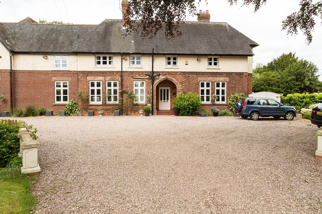 Heywood Hall Denstone Екстер'єр фото